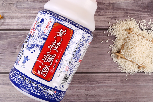 黄桂稠酒青花瓷风格桶装
