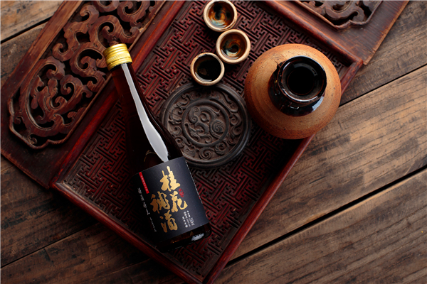 企业团购佳康清酒佐餐装场景